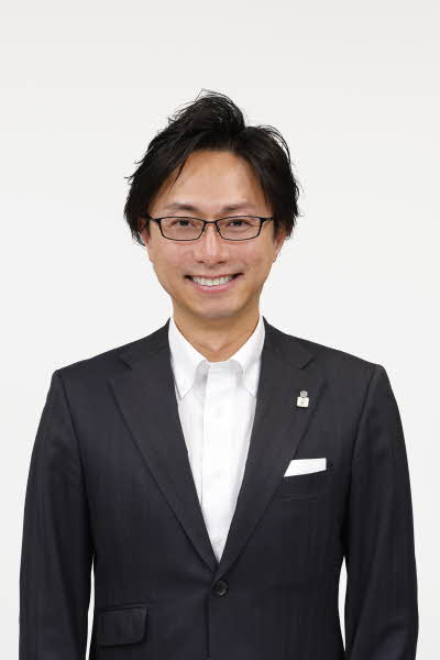 担当者村上　慎輔